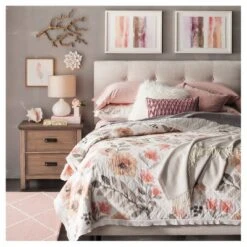 Textured Ceramic Accent Lamp Cream - Threshold -Decoration Serie Store GUEST a17380b9 1e46 4459 bec0 70526071b12d