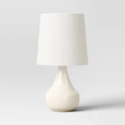 Montreal Wren Assembled Table Lamp White - Threshold™ -Decoration Serie Store GUEST c58fb750 83fe 40a7 be80 05100a364310
